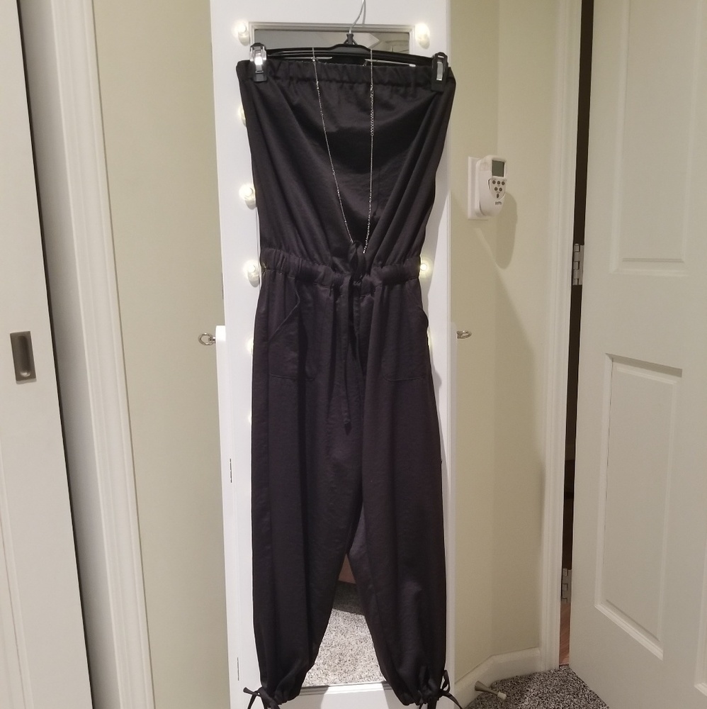 G By Guess Capri polyester romper size small